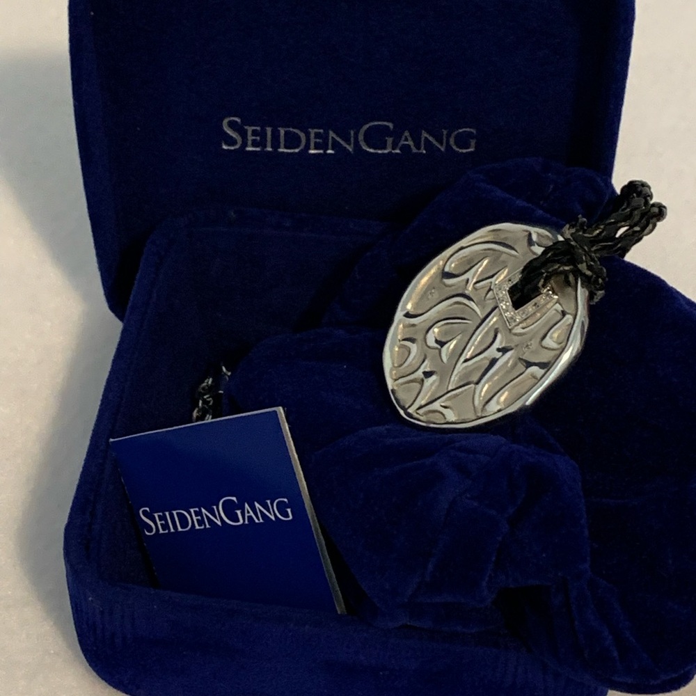 Seidengang Sterling Silver Pendant Necklace